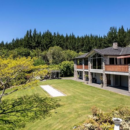 Chalet Eiger Taupo Bagian luar foto