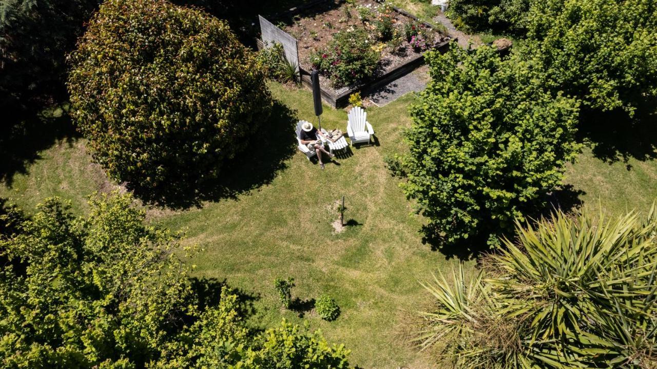 Chalet Eiger Taupo Bagian luar foto