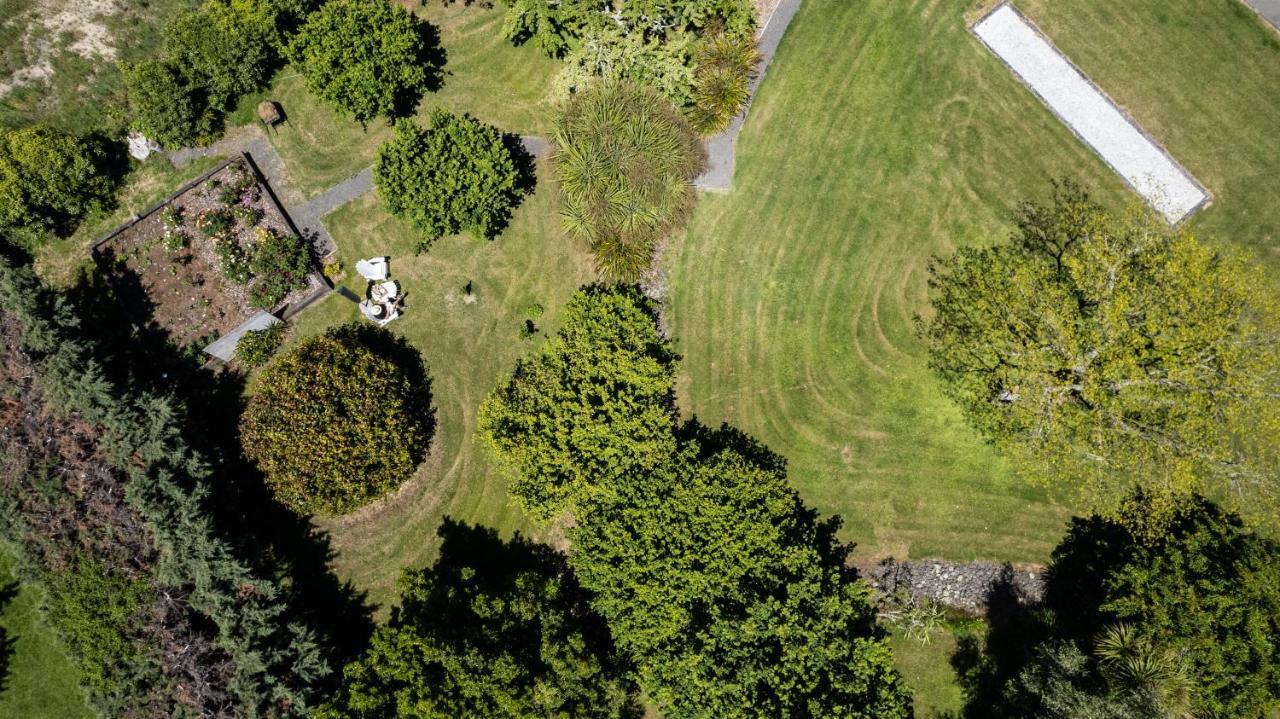 Chalet Eiger Taupo Bagian luar foto