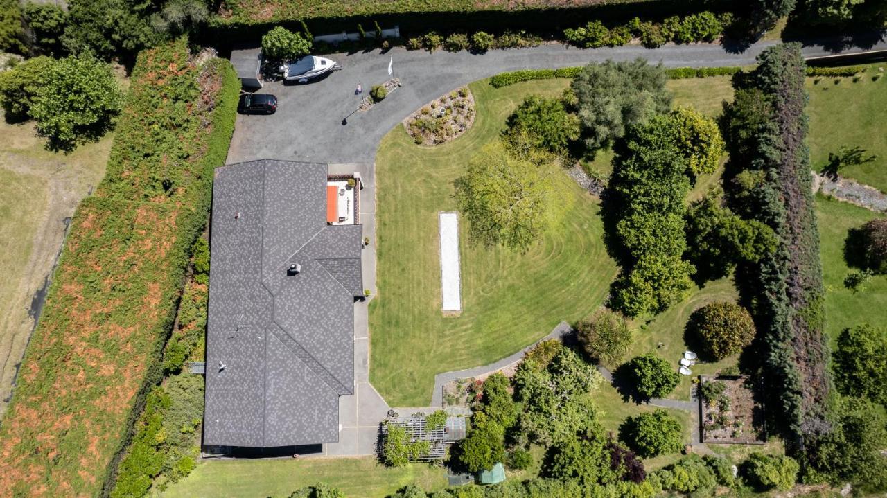 Chalet Eiger Taupo Bagian luar foto