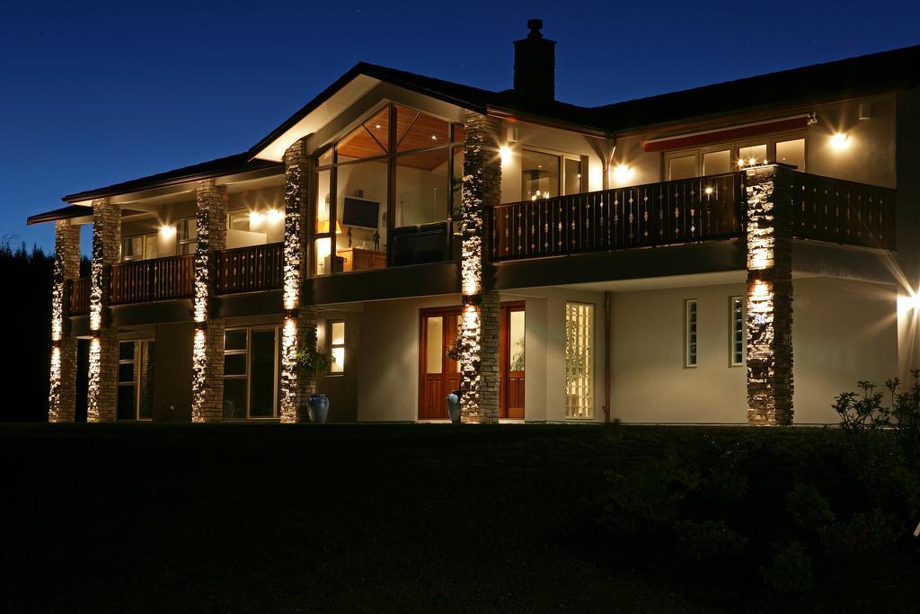 Chalet Eiger Taupo Bagian luar foto
