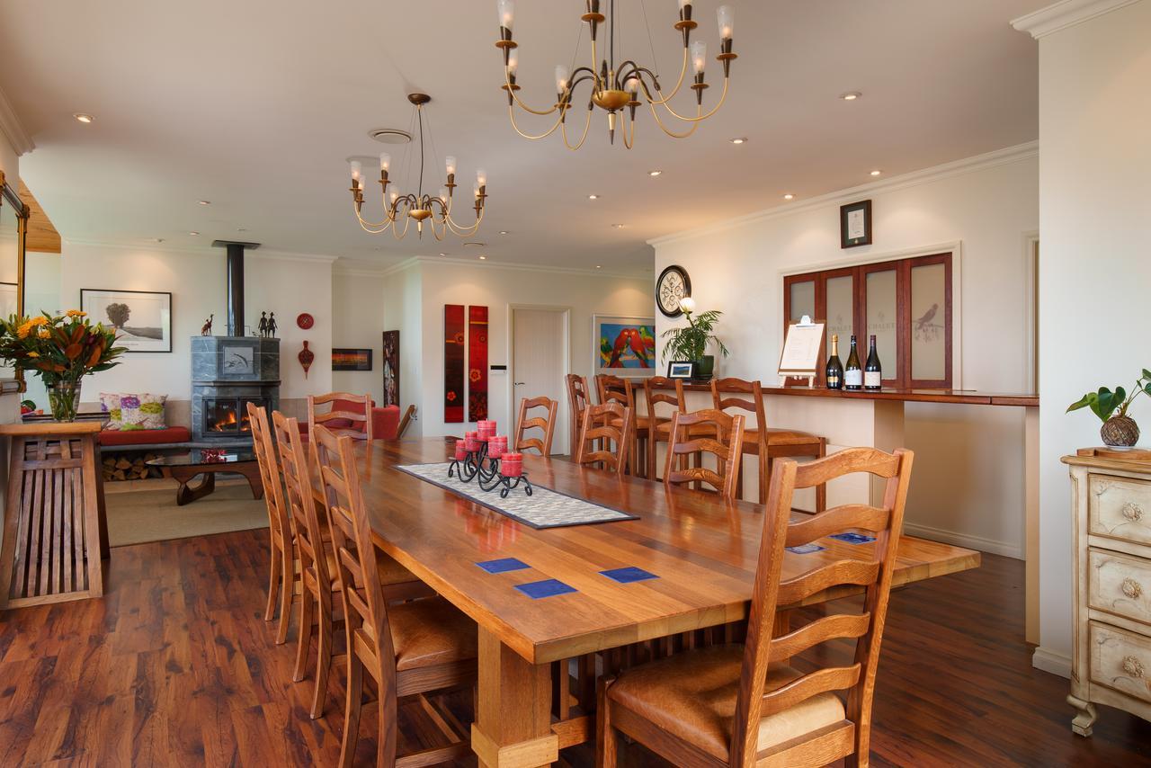 Chalet Eiger Taupo Bagian luar foto