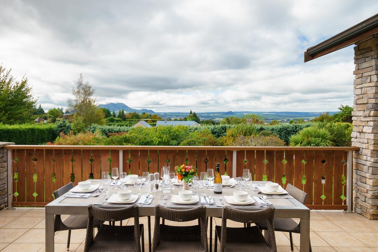 Chalet Eiger Taupo Bagian luar foto