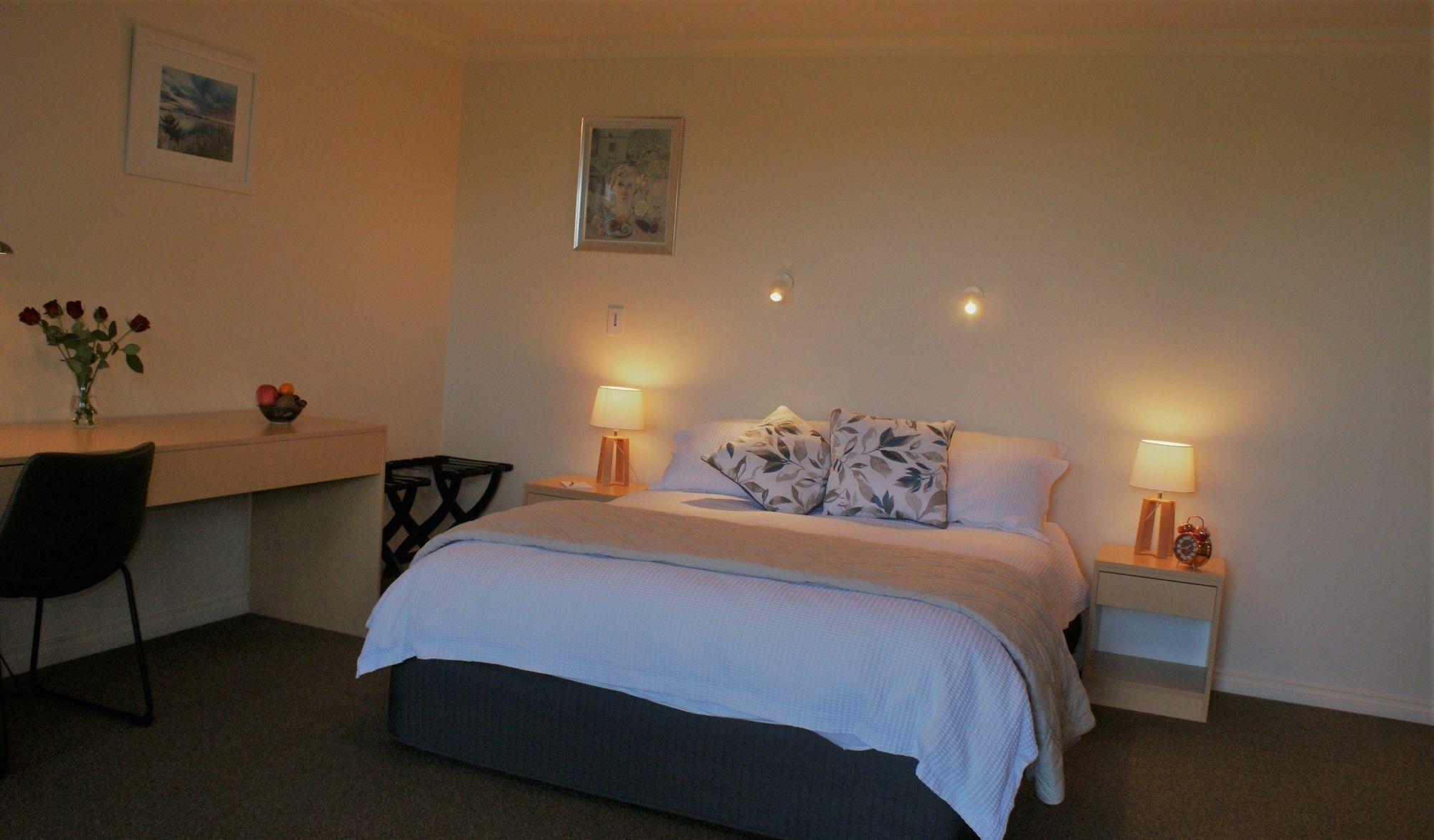 Chalet Eiger Taupo Bagian luar foto